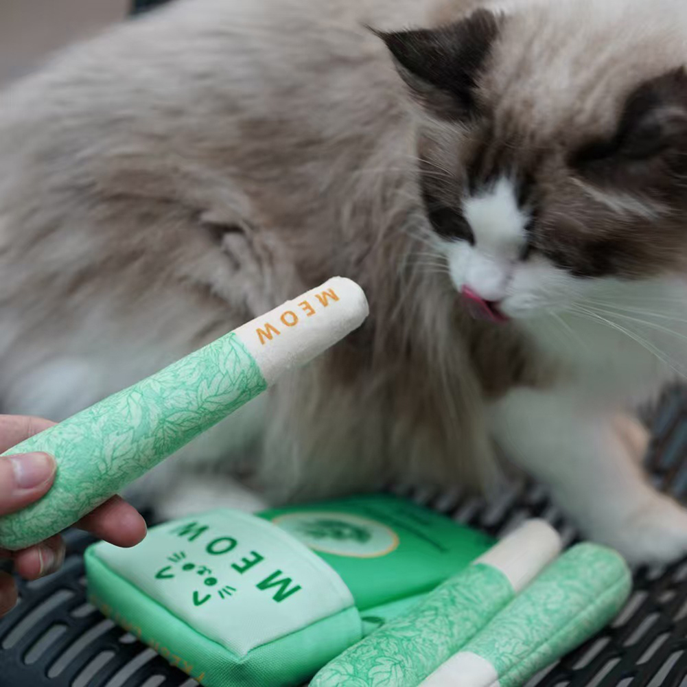 3 عبوات من ألعاب النعناع البري - مراجعة Catnip Toys وسعره